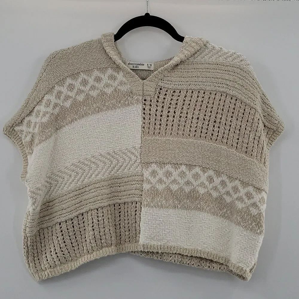Abercrombie Kids Beige Cream Poncho Vest size 9/10
